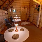 Pod Kogutem I Sowa - Bio Wioska Z Domkami Premium W Goralskim Stylu Vip