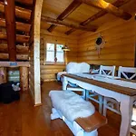 Landsted Pod Kogutem I Sowa - Bio Wioska Z Domkami Premium W Goralskim Stylu Vip