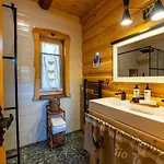 Pod Kogutem I Sowa - Bio Wioska Z Domkami Premium W Goralskim Stylu Vip *