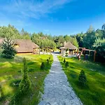 Landsted Pod Kogutem I Sowa - Bio Wioska Z Domkami Premium W Goralskim Stylu Vip Postołowo