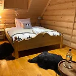 Pod Kogutem I Sowa - Bio Wioska Z Domkami Premium W Goralskim Stylu Vip Landsted