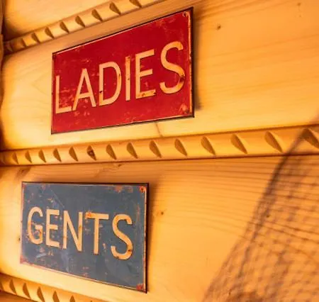 Pod Kogutem I Sowa - Bio Wioska Z Domkami Premium W Goralskim Stylu Vip Landhaus *