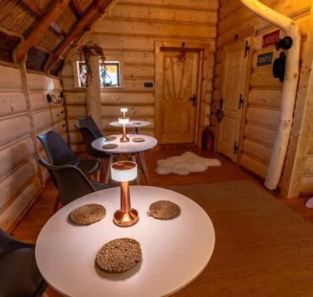 Pod Kogutem I Sowa - Bio Wioska Z Domkami Premium W Goralskim Stylu Vip