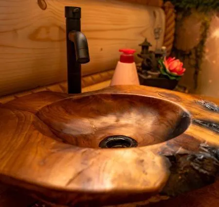 Pod Kogutem I Sowa - Bio Wioska Z Domkami Premium W Goralskim Stylu Vip Landhaus