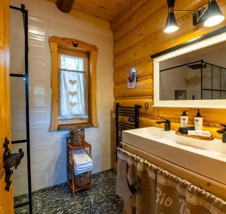 Pod Kogutem I Sowa - Bio Wioska Z Domkami Premium W Goralskim Stylu Vip *