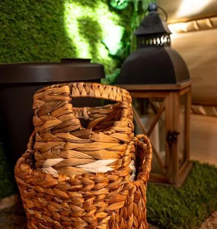 Landhaus Pod Kogutem I Sowa - Bio Wioska Z Domkami Premium W Goralskim Stylu Vip Postołowo