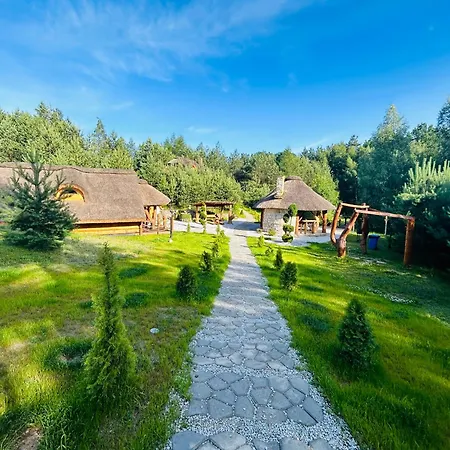 Landhaus Pod Kogutem I Sowa - Bio Wioska Z Domkami Premium W Goralskim Stylu Vip Postołowo