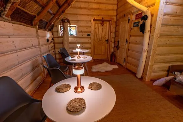 Pod Kogutem I Sowa - Bio Wioska Z Domkami Premium W Goralskim Stylu Vip