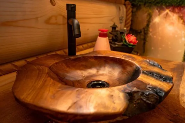 Pod Kogutem I Sowa - Bio Wioska Z Domkami Premium W Goralskim Stylu Vip Lantställe